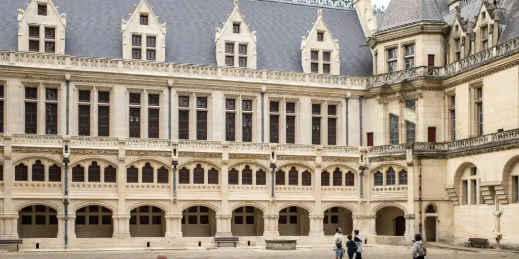 Chateau Pierrefond oise